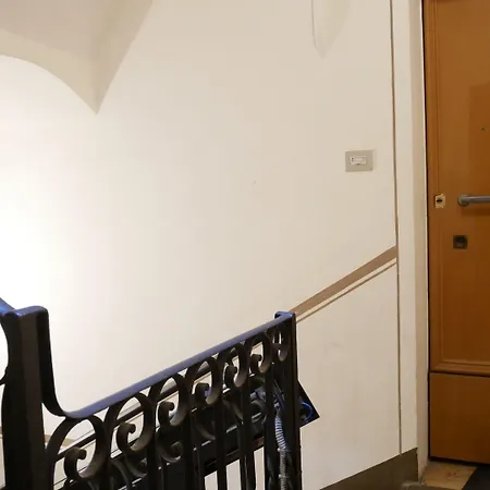 Guesthost - Welcome House