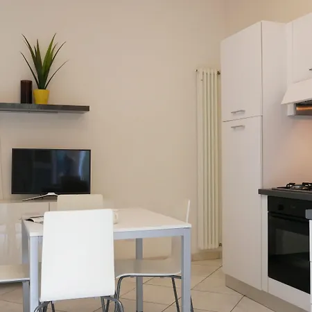 Guesthost - Welcome House Bologne